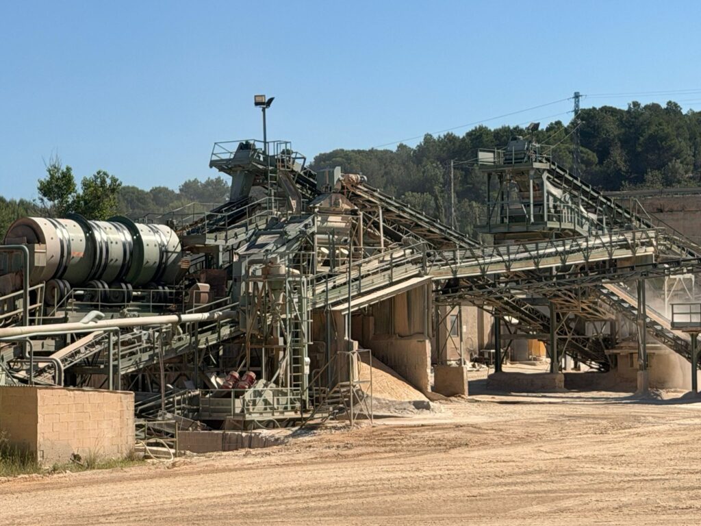 Fotografía real de la planta y las instalaciones de Kanars