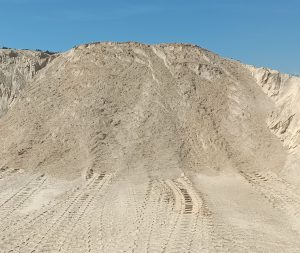Acopio de arena triturada 0/4 de Kanars