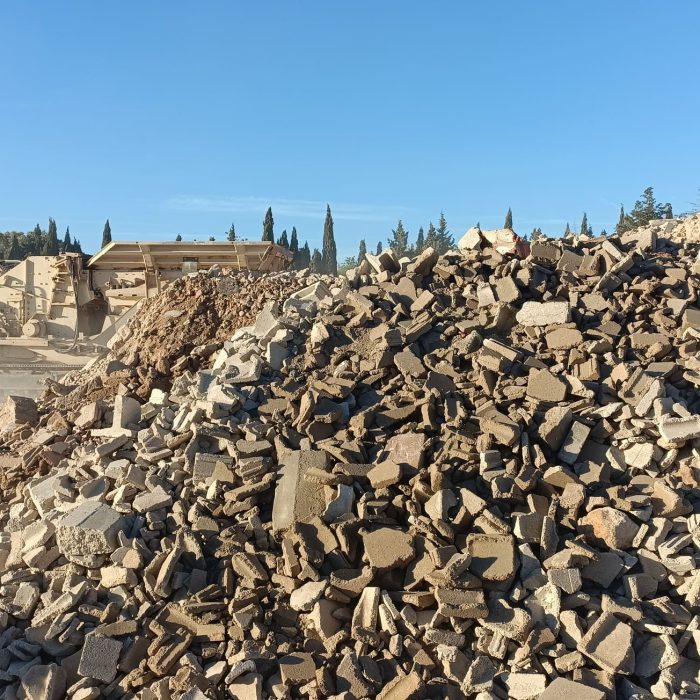 Escombros de construcción para clasificación y valorización