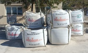 Sacas de áridos de Kanars preparadas para suministro