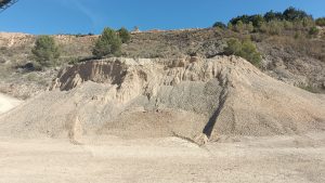 Material y frente de acopio en las instalaciones de Kanars